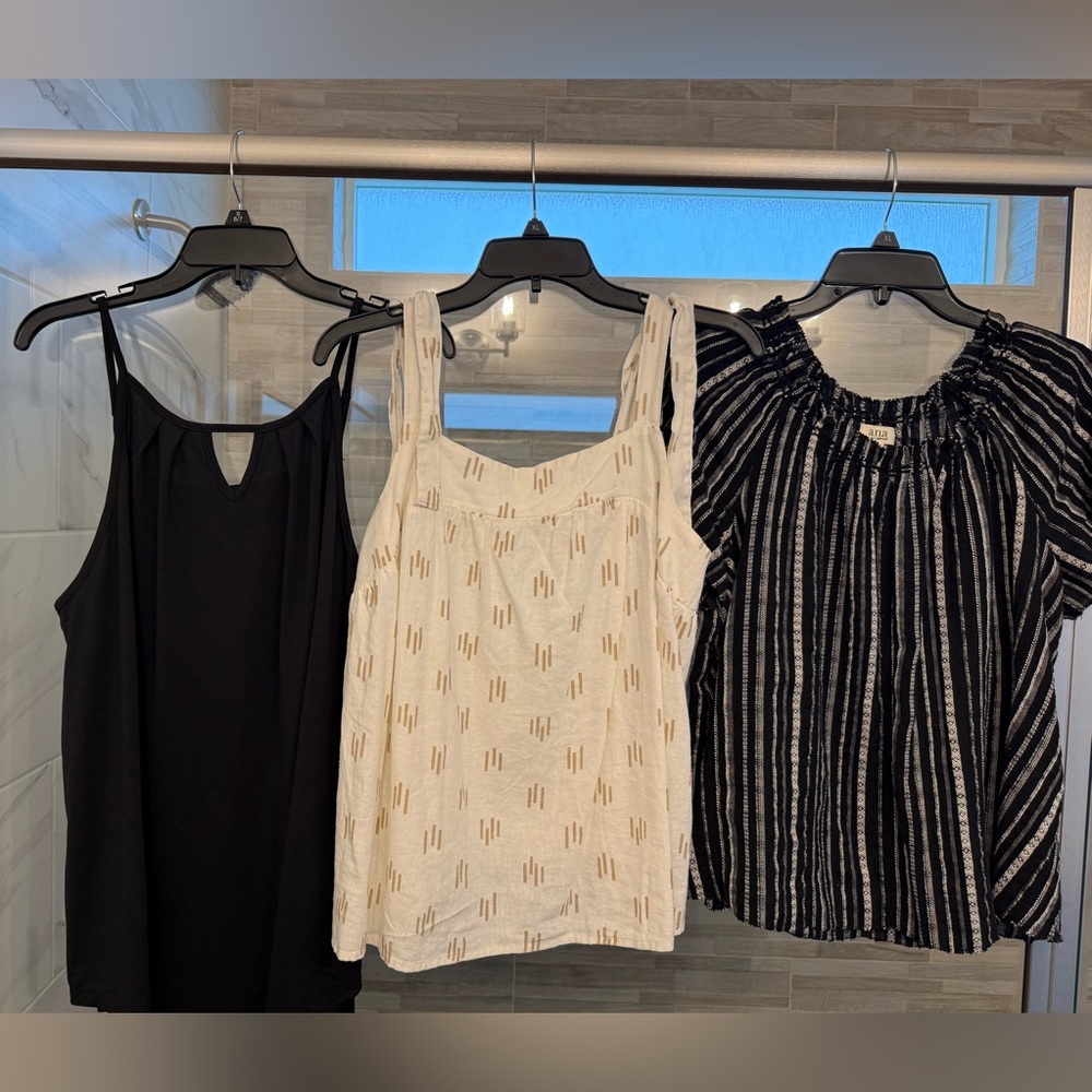 Lot of 3 summer tops, size Large